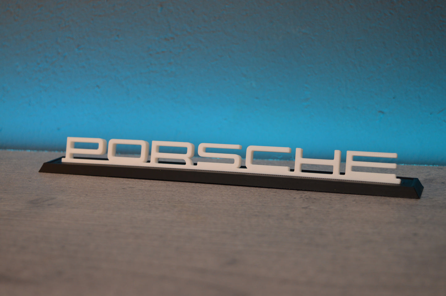 Porsche logo display