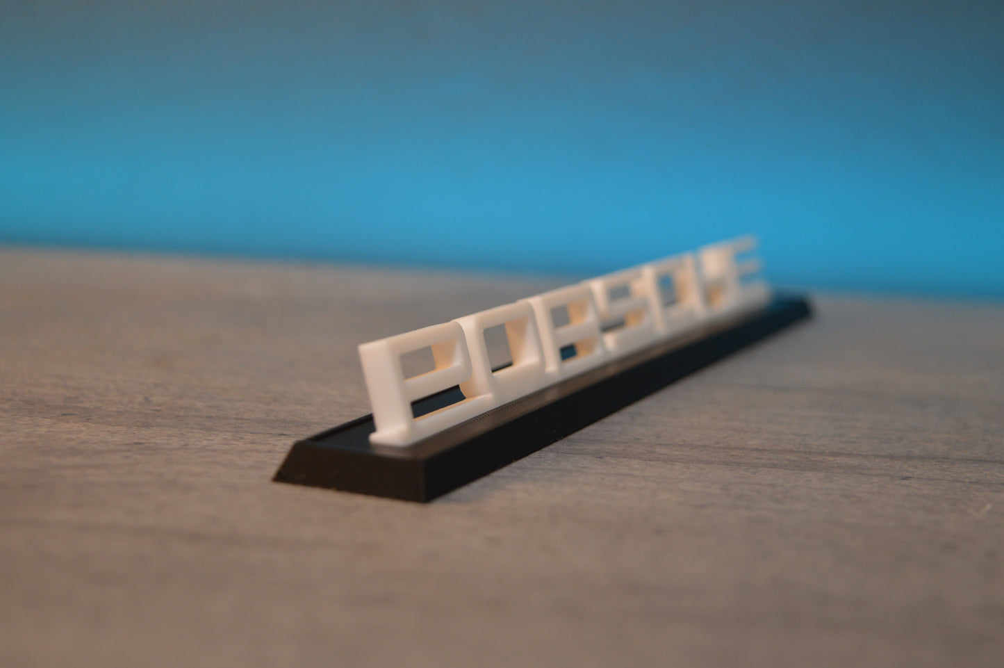 Porsche logo display