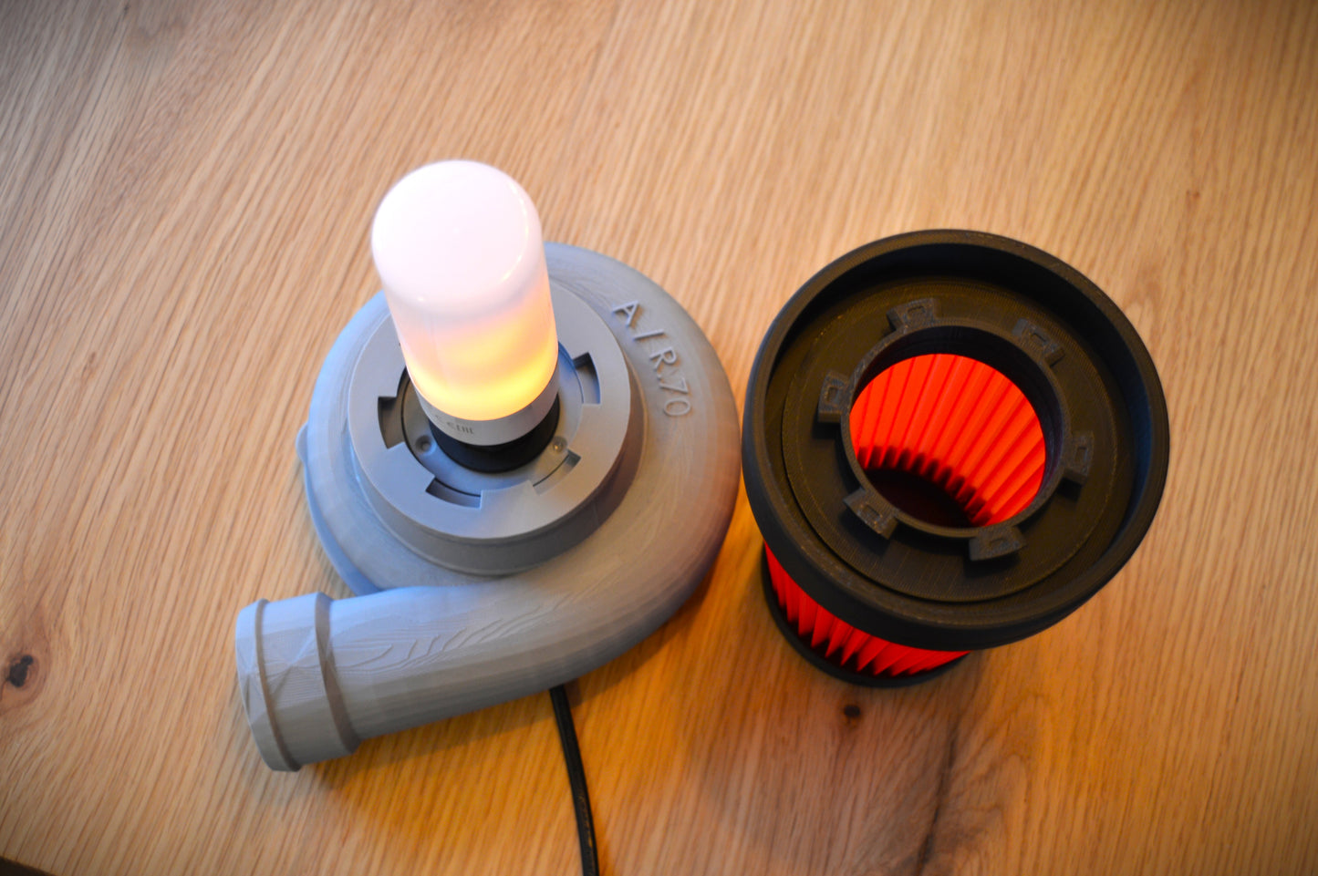 Laderlampe mit farbigen Luftfilter