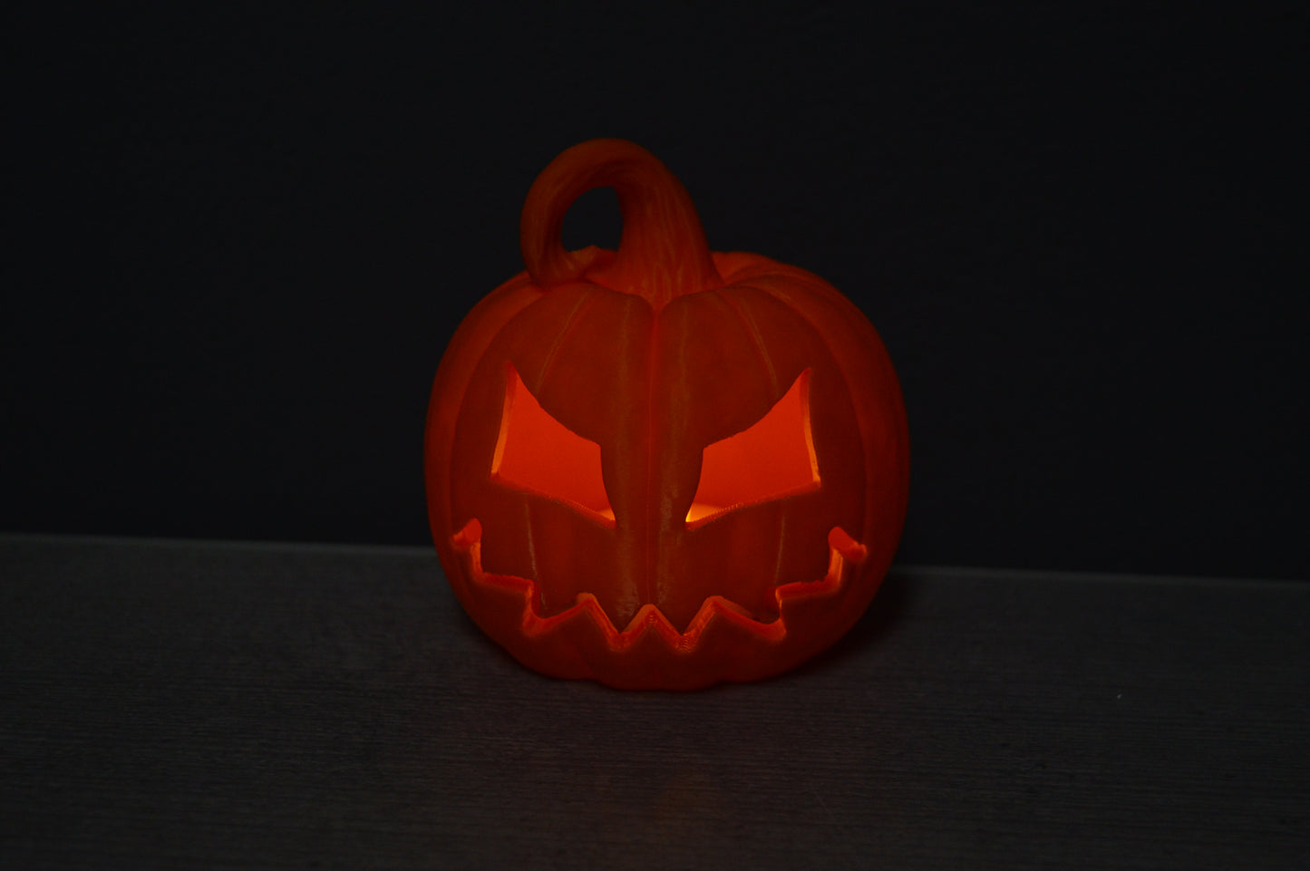 Halloween pumpkin lamp