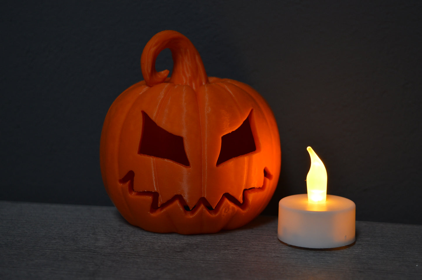 Halloween pumpkin lamp