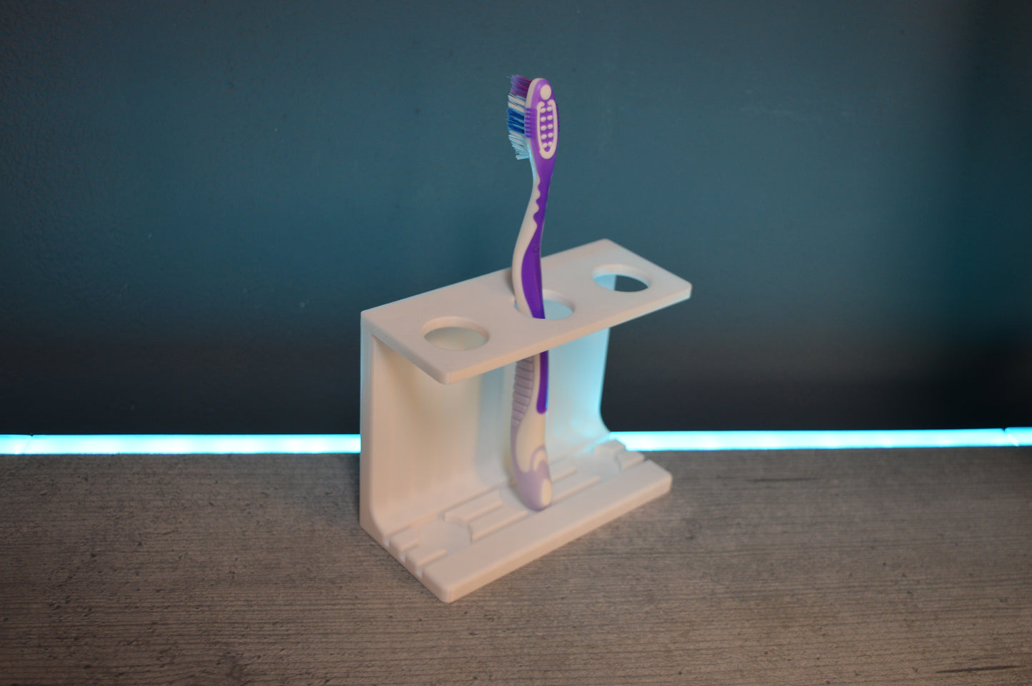 Toothbrush holder