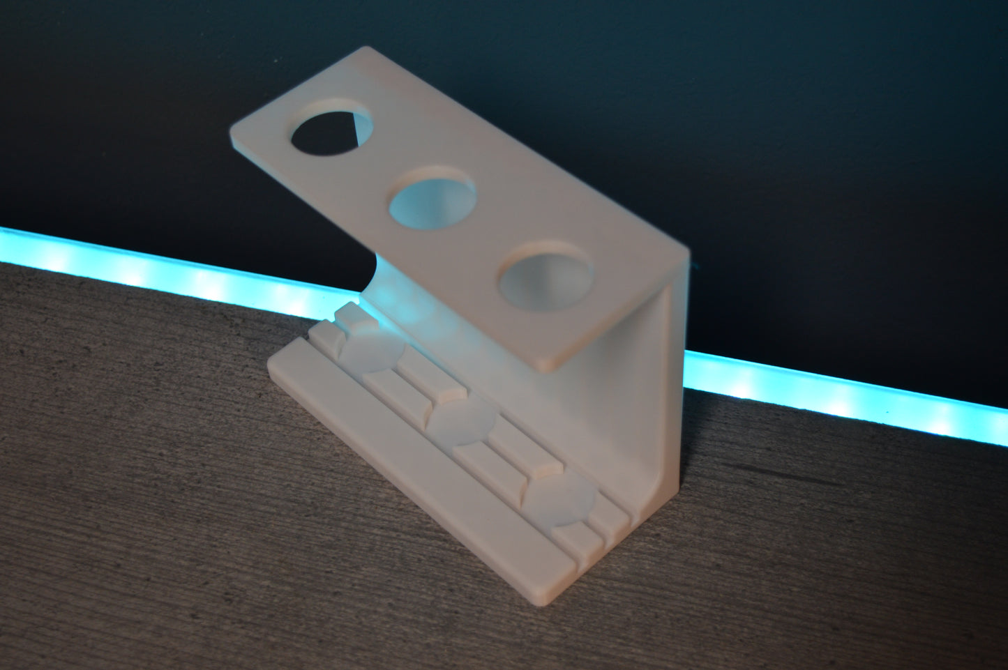 Toothbrush holder