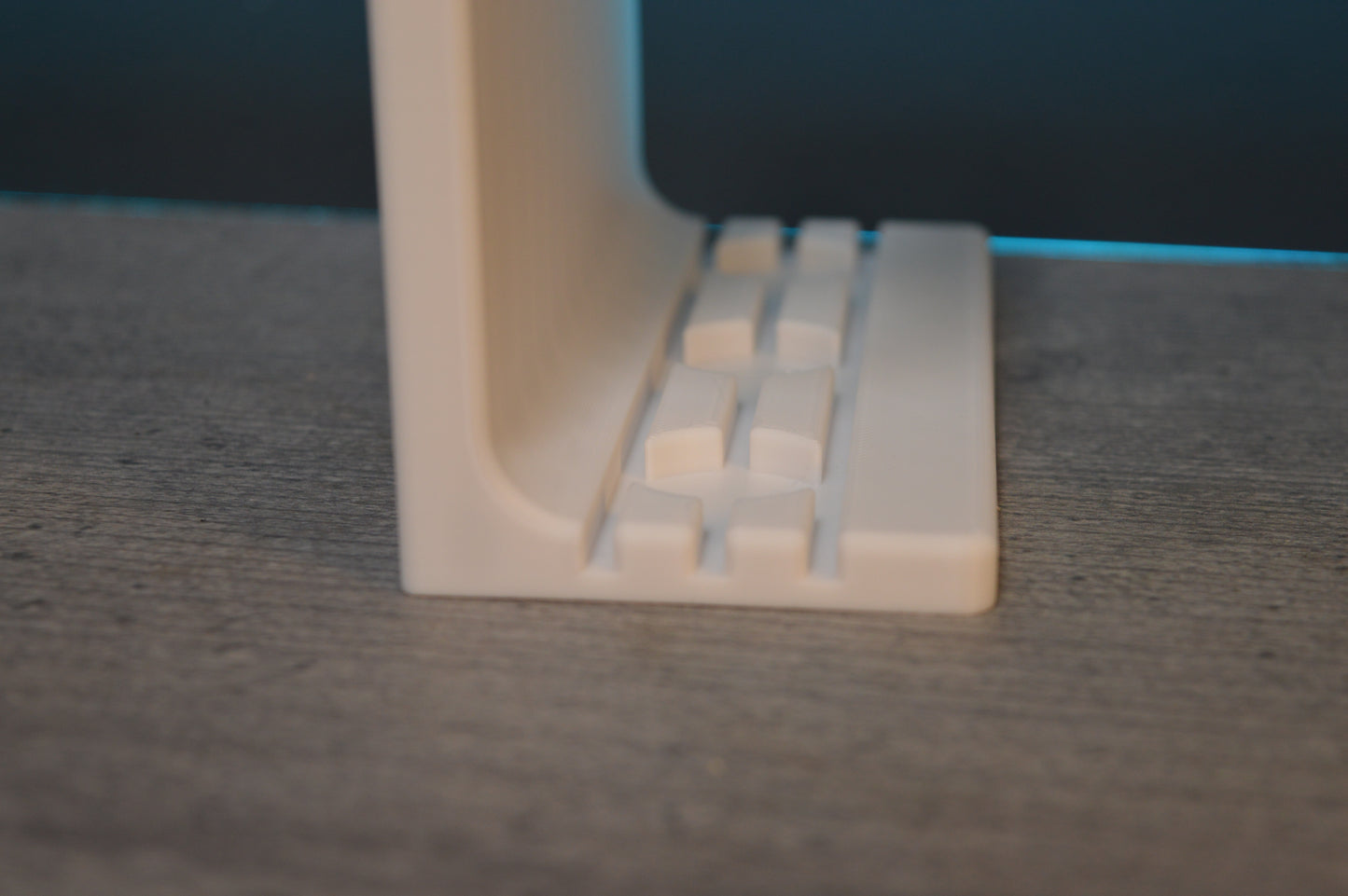 Toothbrush holder