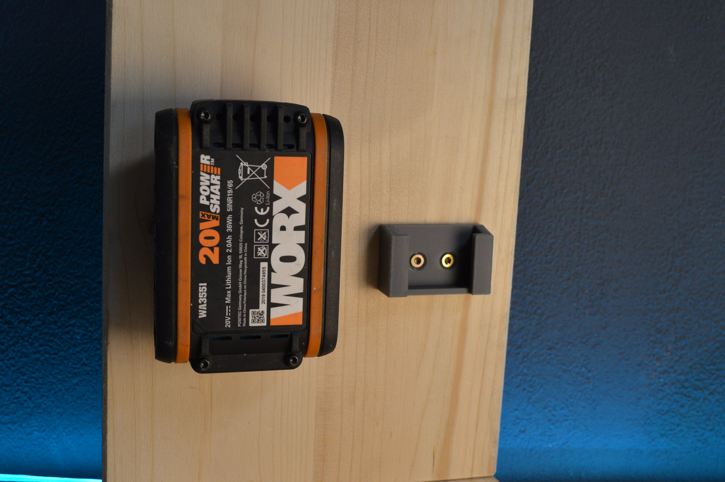WORX 20V battery holder
