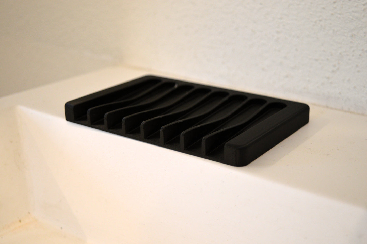 Modern soap dish