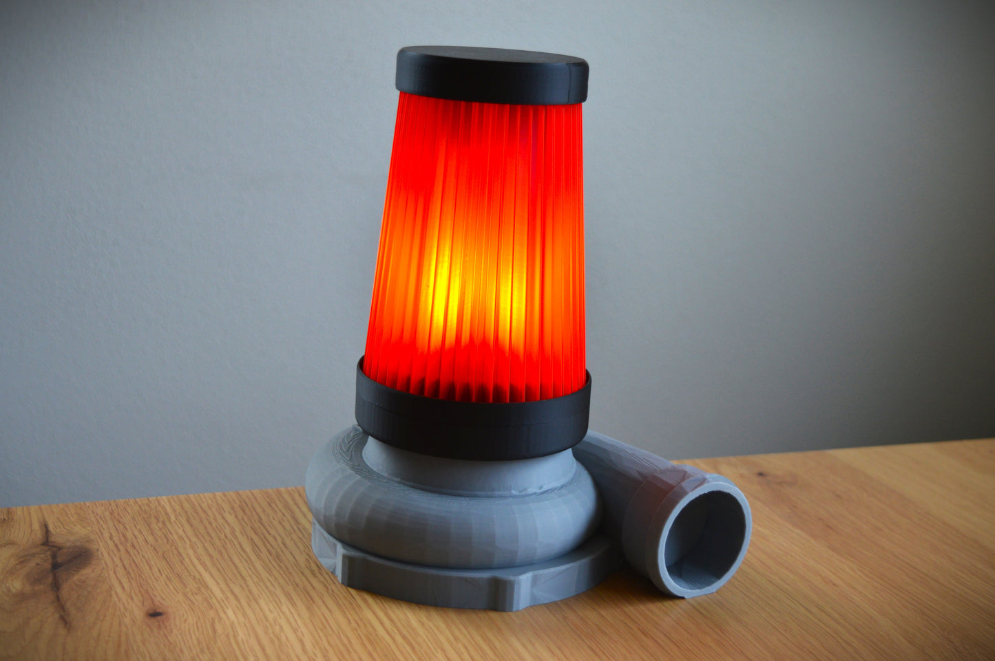 Laderlampe mit farbigen Luftfilter