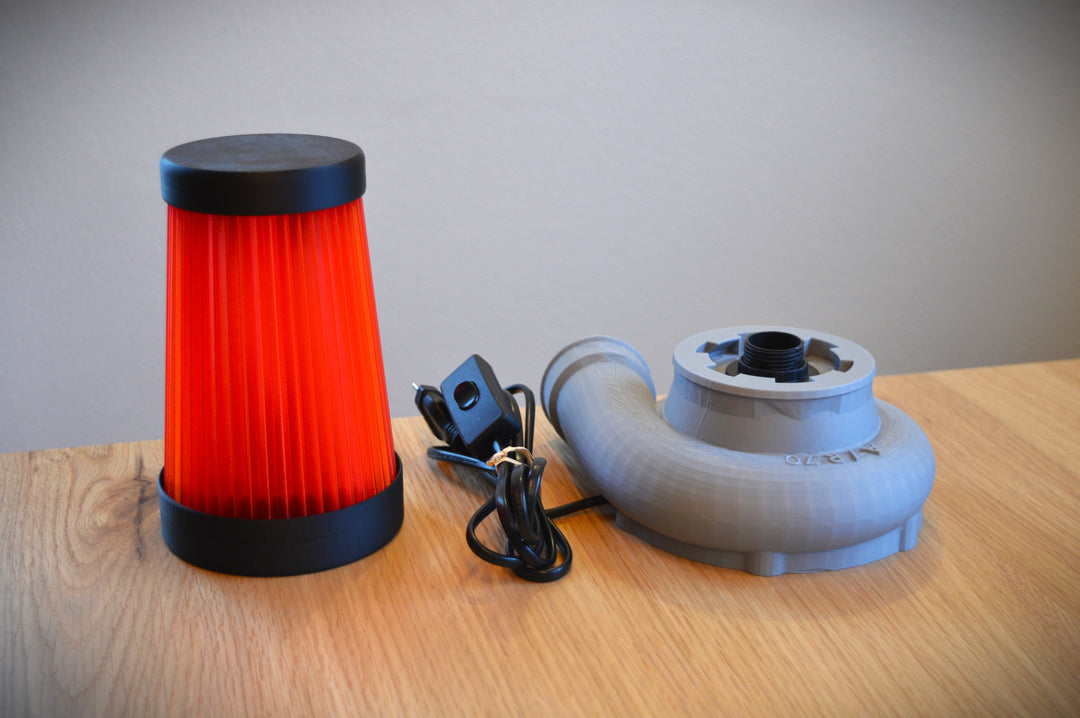 Laderlampe mit farbigen Luftfilter