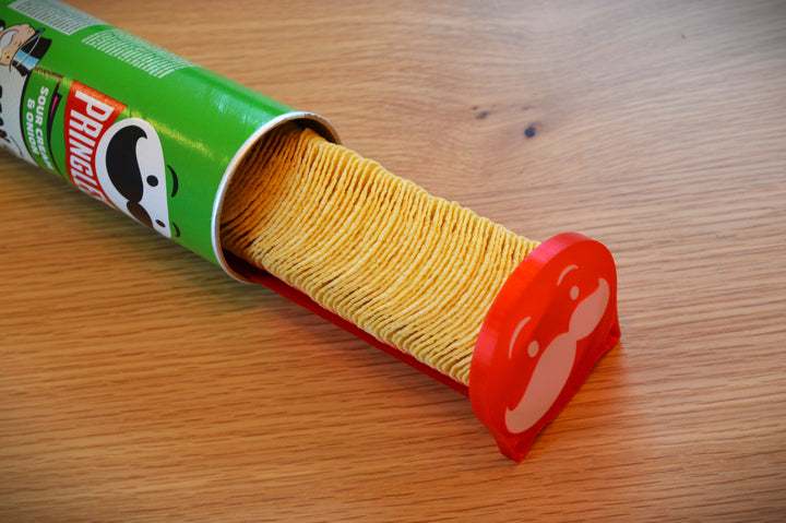 Pringels Spender mit Deckel