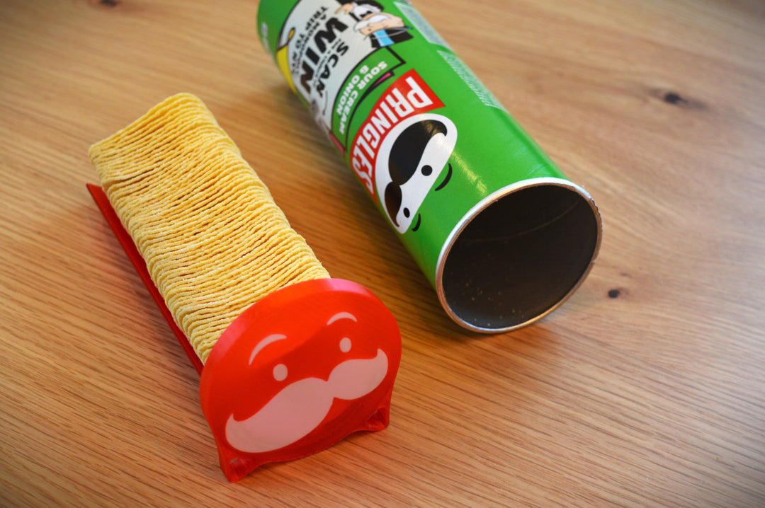 Pringels Spender mit Deckel