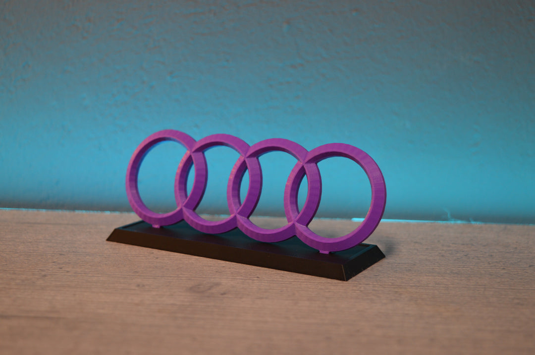 Aufsteller Audi Ringe Podest